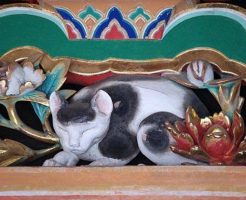 日光東照宮の「眠り猫」に秘められた意味とは？